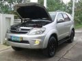 Toyota Fortuner G DIESEL alt montero innova strada hilux e v gls glx s-2