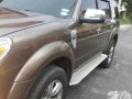 Ford Everest 2011-1