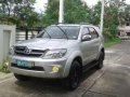Toyota Fortuner G DIESEL like innova montero suv strada hilux v j v s-11