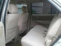 Toyota Fortuner G DIESEL like innova montero suv strada hilux v j v s-8