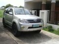 Toyota Fortuner G DIESEL like innova montero suv strada hilux v j v s-0