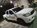 Fully Loaded Toyota Hilux 2008 2.5 TD MT For Sale-5