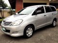 Toyota Innova 2010 Silver for sale-0