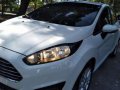 Ford Fiesta 2015 MT White HB For Sale -0