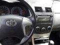 Toyota Corolla Altis 2013 MT like new for sale -4