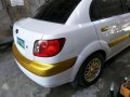 Kia Rio 2007 1.6  MT White Sedan For Sale -4
