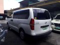 2010 Hyundai Grand Starex 2.5 MT White For Sale -3