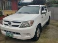Good as new Toyota Hilux 2007 for sale-2
