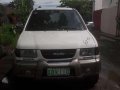 Isuzu Crosswind XUV 2002 MT White For Sale -10