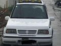 Suzuki Vitara 4x4 MT SUV White For Sale -1