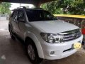 Toyota Fortuner 2010 4x2 AT White For Sale -2