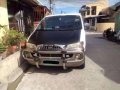 Hyundai Starex 1999 MT White Van For Sale -0