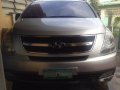 Hyundai Grand Starex 2009 GOLD A/T for sale-0