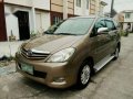 Super Fresh 2011 Toyota Innova G AT Gas For Sale-4