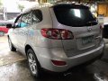 Hyundai Santa Fe 2011 for sale -4