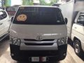 2017 Toyota HiAce Commuter 3.0 MT White For Sale -5