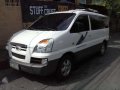 2004 Hyundai Starex GRX AT White For Sale -4