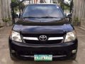 Toyota Hilux G 2006 2.7 VVTi AT Black For Sale -1