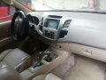 Well-maintained Toyota Fortuner 2008 V 4X4 for sale-5