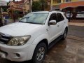 2006 Toyota Fortuner white color for sale -3