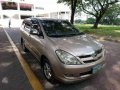 Toyota Innova G 2005 model for sale-2