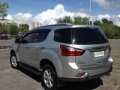 2015 Isuzu mux for sale -3