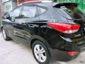 2010 Hyundai Tucson AT Black SUV For Sale -1