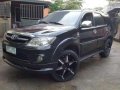 Toyota Fortuner 2006 model balck for sale -4