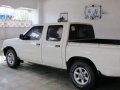 Nissan Frontier 2012 white for sale -0