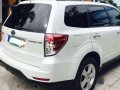 Subaru Forester 2012 2.0 AT White For Sale -1