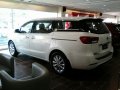 Kia Grand Carnival 2017 for sale -4