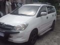 2005 Toyota Innova J MT White For Sale -2