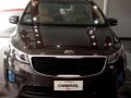 Like brand new Kia Carnival for sale-4