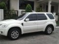 Ford Escape 2010 XLT AT White For Sale -0