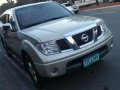 2011 Nissan Frontier Navarra LE 4x4 AT Silver For Sale -9