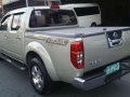 2011 Nissan Frontier Navarra LE 4x4 AT Silver For Sale -5