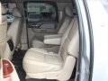 Good as new Chevrolet Suburban 2011 for sale-18