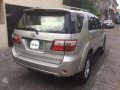 All Stock 2009 Toyota Fortuner 4x2G DSL AT For Sale-1