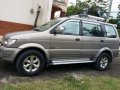 Well Kept 2004 Isuzu Crosswind xuvi MT For Sale-8