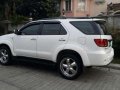 Toyota Fortuner Vvti Gas 2007 White For Sale -4