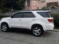 Toyota Fortuner Vvti Gas 2007 White For Sale -0