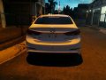 Hyundai Elantra 2017 white for sale-2