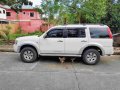 Ford Everest 2009 white for sale-3
