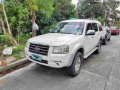 Ford Everest 2009 white for sale-1