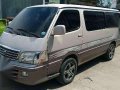 Toyota Hiace Super Grandia 3.0 5L MT White For Sale -5