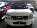 Nissan Frontier 2004 white for sale-1