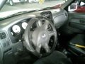 Nissan Frontier 2004 white for sale-9