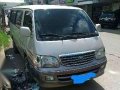 Toyota Hiace Super Grandia 3.0 5L MT White For Sale -0