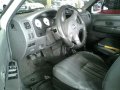 Nissan Frontier 2004 white for sale-10