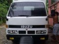 Smooth Running 2005 Isuzu ELF DSL MT For Sale-4